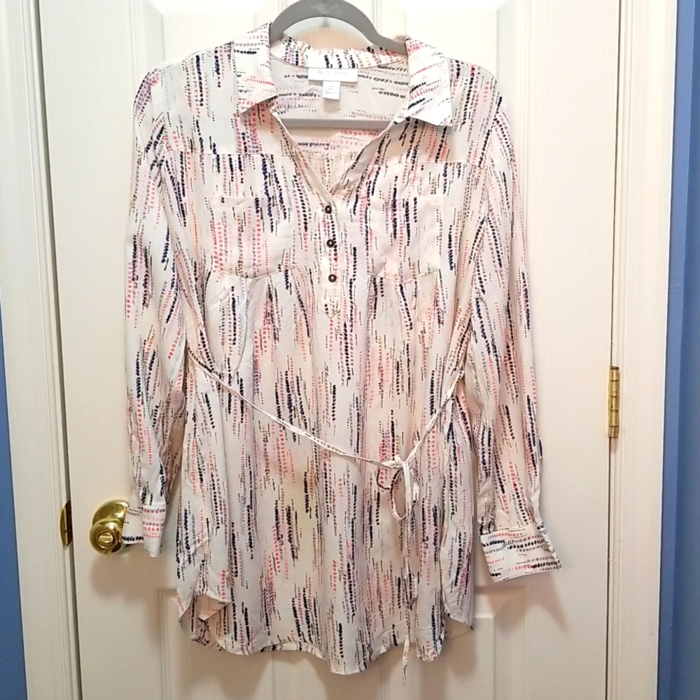 Motherhood Maternity blouse